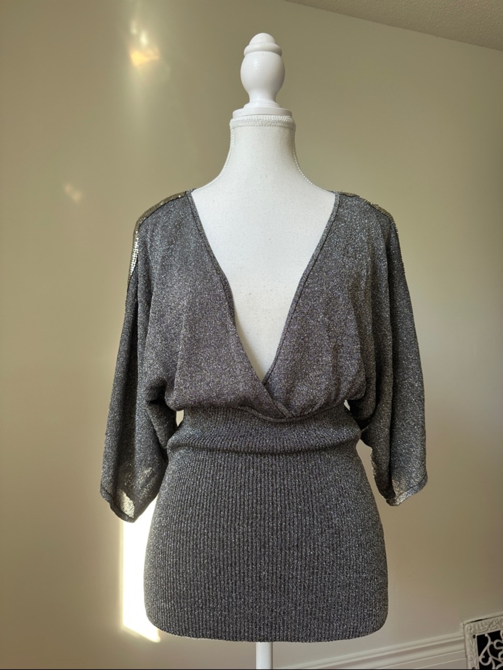 NWOT BELLDINI Y2K Party Festival Metallic Faux Wrap Banded 3/4 Sleeve Size Large